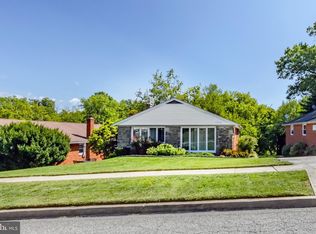 1733 Green Valley Rd, Havertown, PA 19083