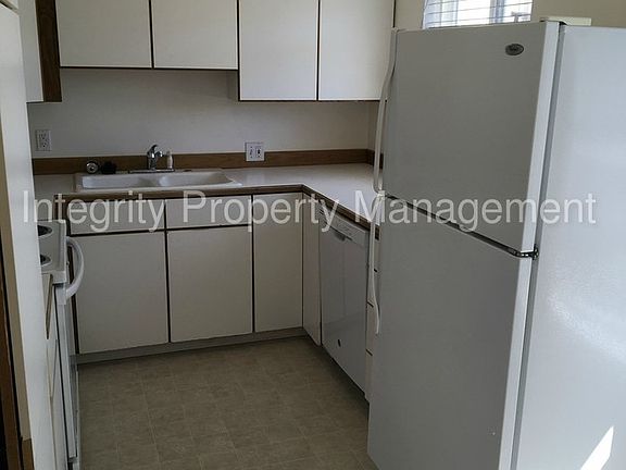 4th image of 2711 N Baltimore St