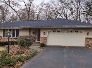 4562 Calvados Cir, Rockford, IL 61101