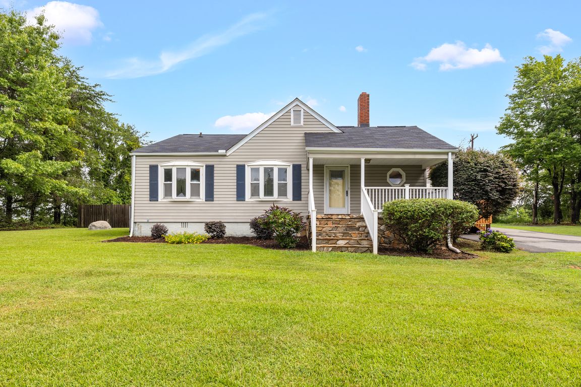 133 Eden Church Rd-1