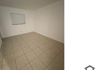 7801 SW 10th St #B, Pompano Beach, FL 33068