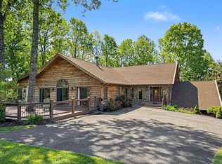102 Summit Dr, Beckley, WV 25801