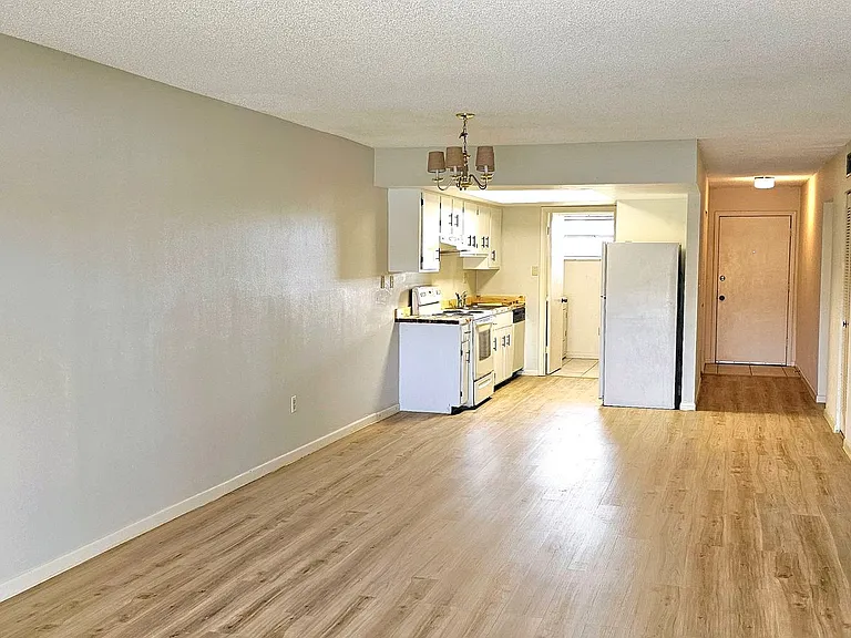 2135 N Courtenay Pkwy #B-209 — Photo 21