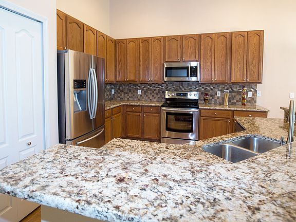 5th image of 3325 Red Ash Cir