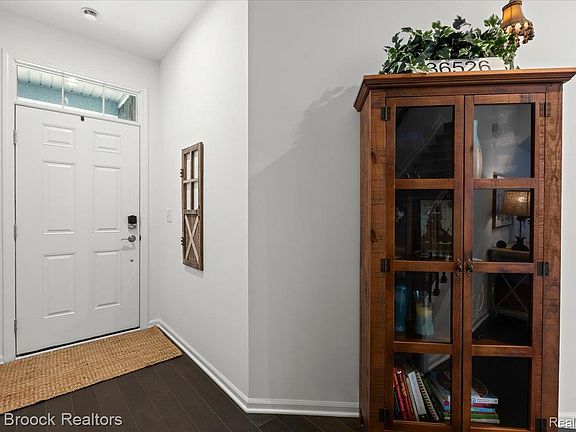 5th image of 40115 Premier Dr #22