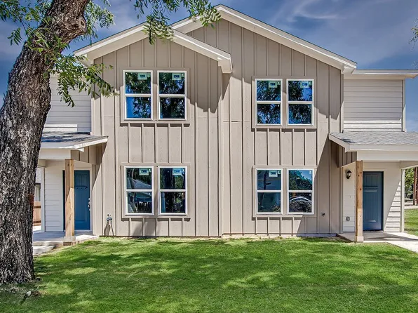 3325 Eastland St, Fort Worth, TX 76119