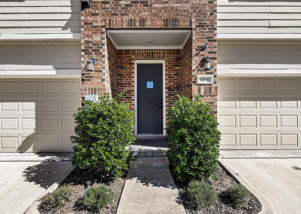 1st image of 6058 Portrush Dr