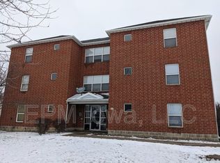60 Miller Ave SW UNIT 8, Cedar Rapids, IA 52404