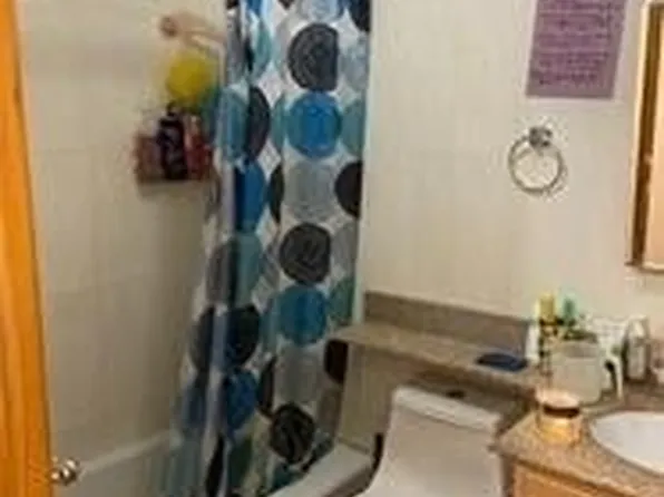 84-38 Grand Avenue image 7 of 9