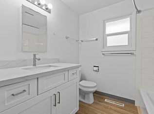 11920 Nyanza Rd SW UNIT B, Lakewood, WA 98499