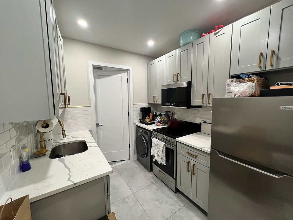 1st image of 444 E 78th St #B