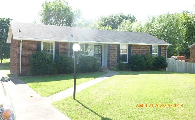 1st image of 513 Paula Dr