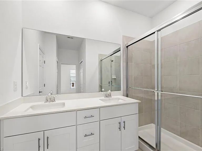2827 Blossom Way — Photo 14