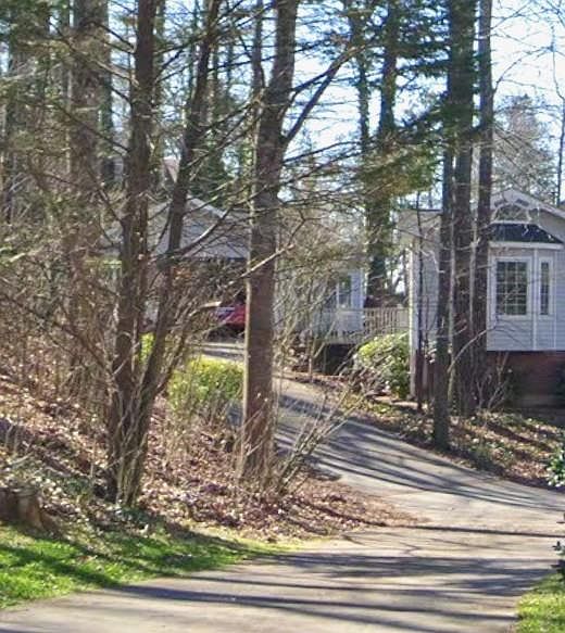 2nd image of 3666 Lakewood Ct #A