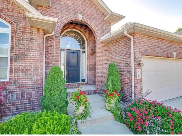 129 Meredith Ln, Glen Carbon, IL 62034