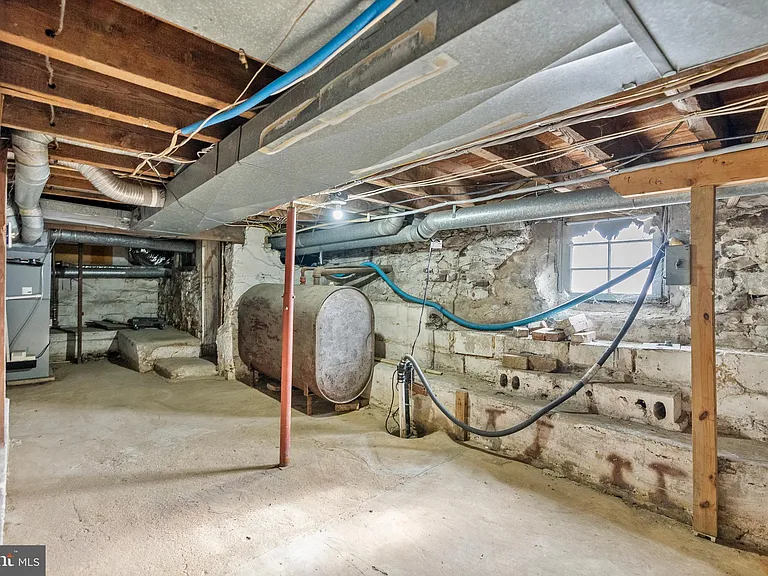 302 N Main St #3 — Photo 18