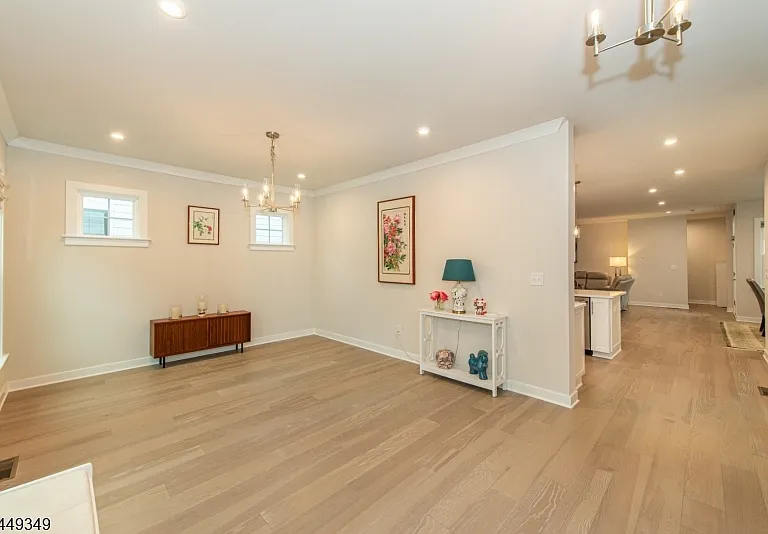 24 Willow Ln — Photo 6