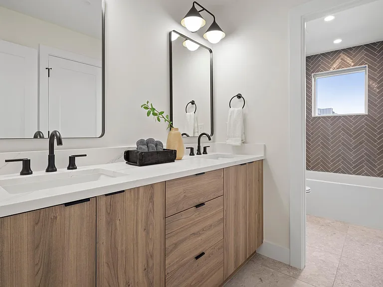 1233 Perry St #1 — Photo 19