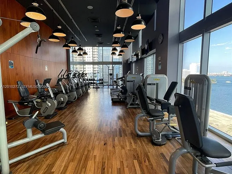1300 Brickell Bay Dr #3400 — Photo 31