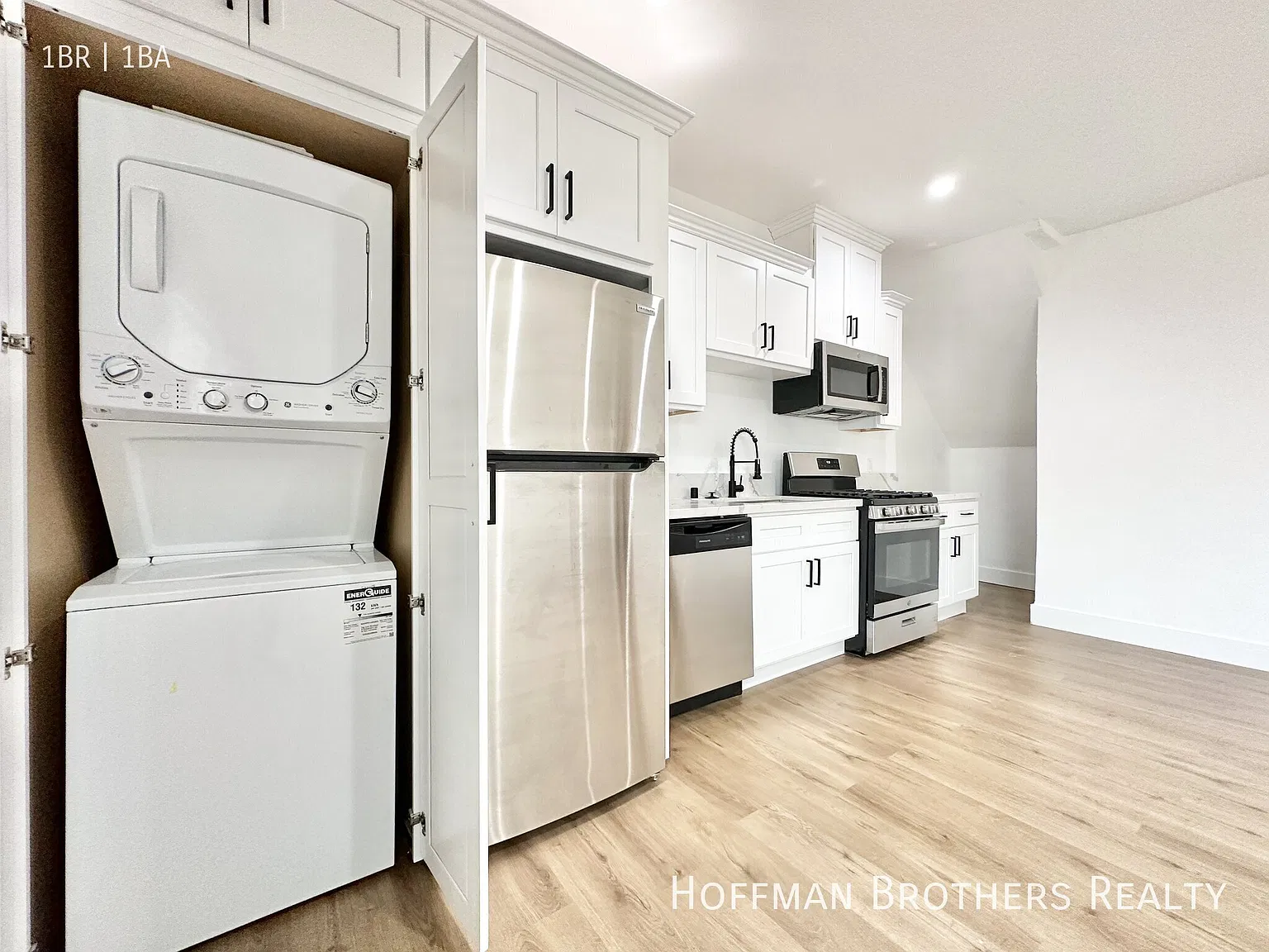 2157 W Washington Blvd Los Angeles, CA 90018 — Photo 2