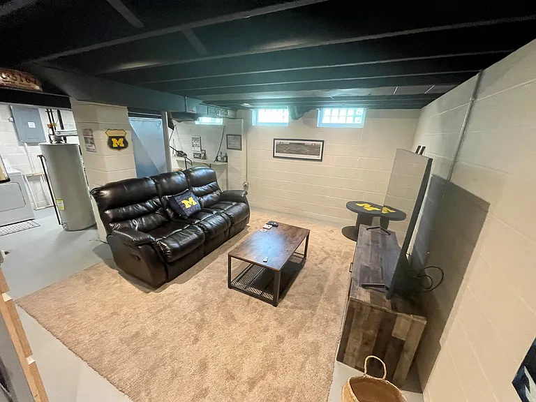 421 S 7th St #2 — Photo 8