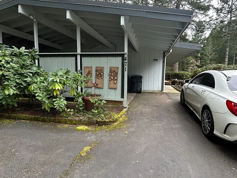 471 E Michelle Dr — Photo 15