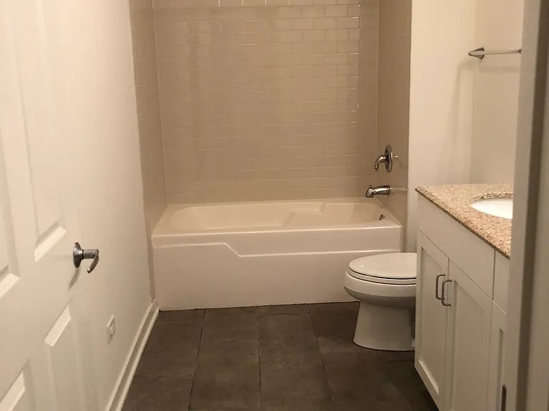 915 S Lytle St #201 — Photo 2