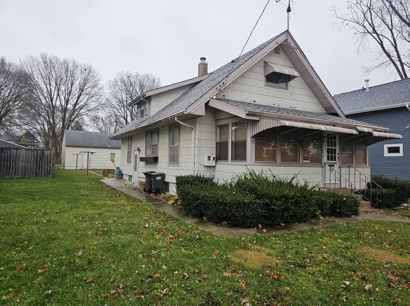 604 14th Ave, Sterling, IL 61081