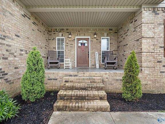 3rd image of 179 Timberline Dr