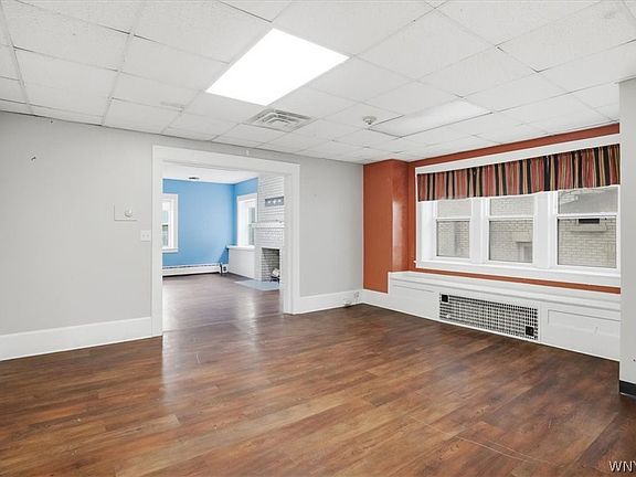 5th image of 2452 Delaware Ave