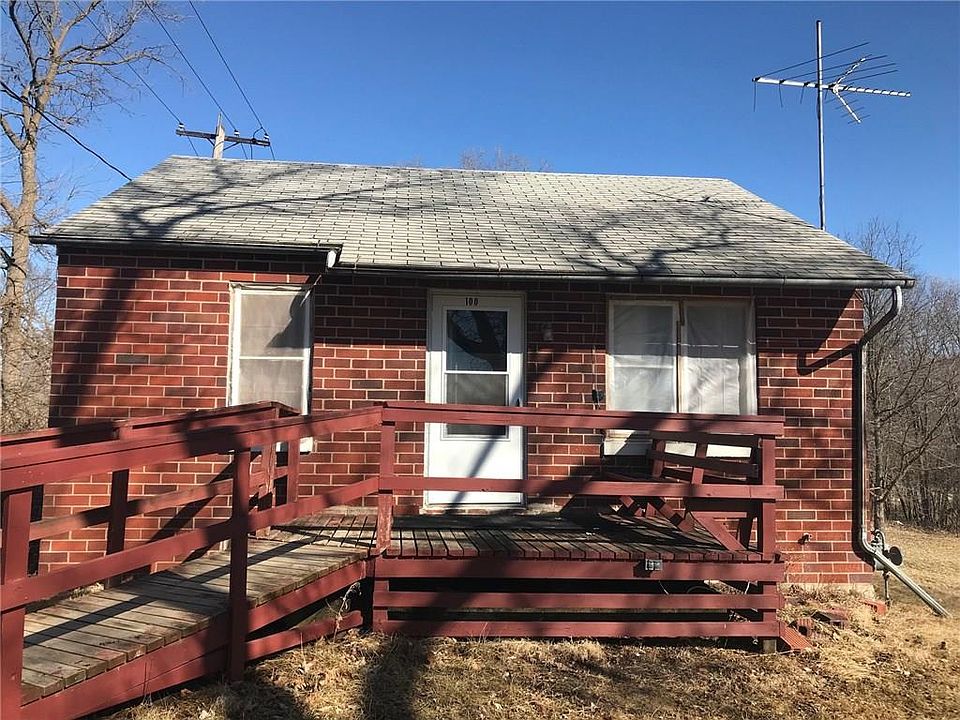 2nd image of 100 E 3rd St