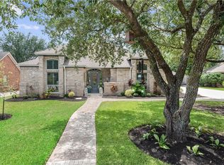 2218 E Briargate Dr, Bryan, TX 77802