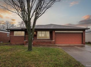 12835 Plumbrook Rd, Sterling Heights, MI 48312