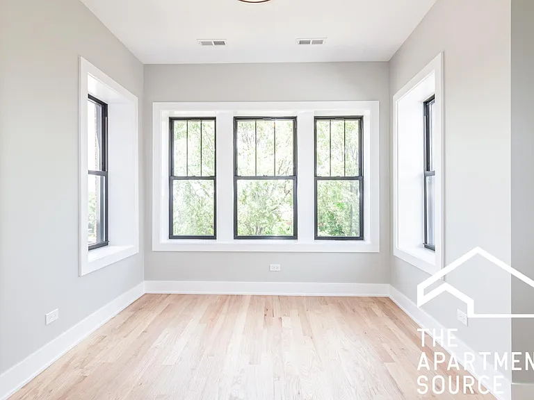 2455-57 W Logan Blvd #2 — Photo 6