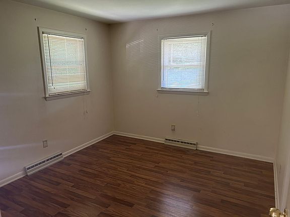 2nd image of 4275 Marks Ave