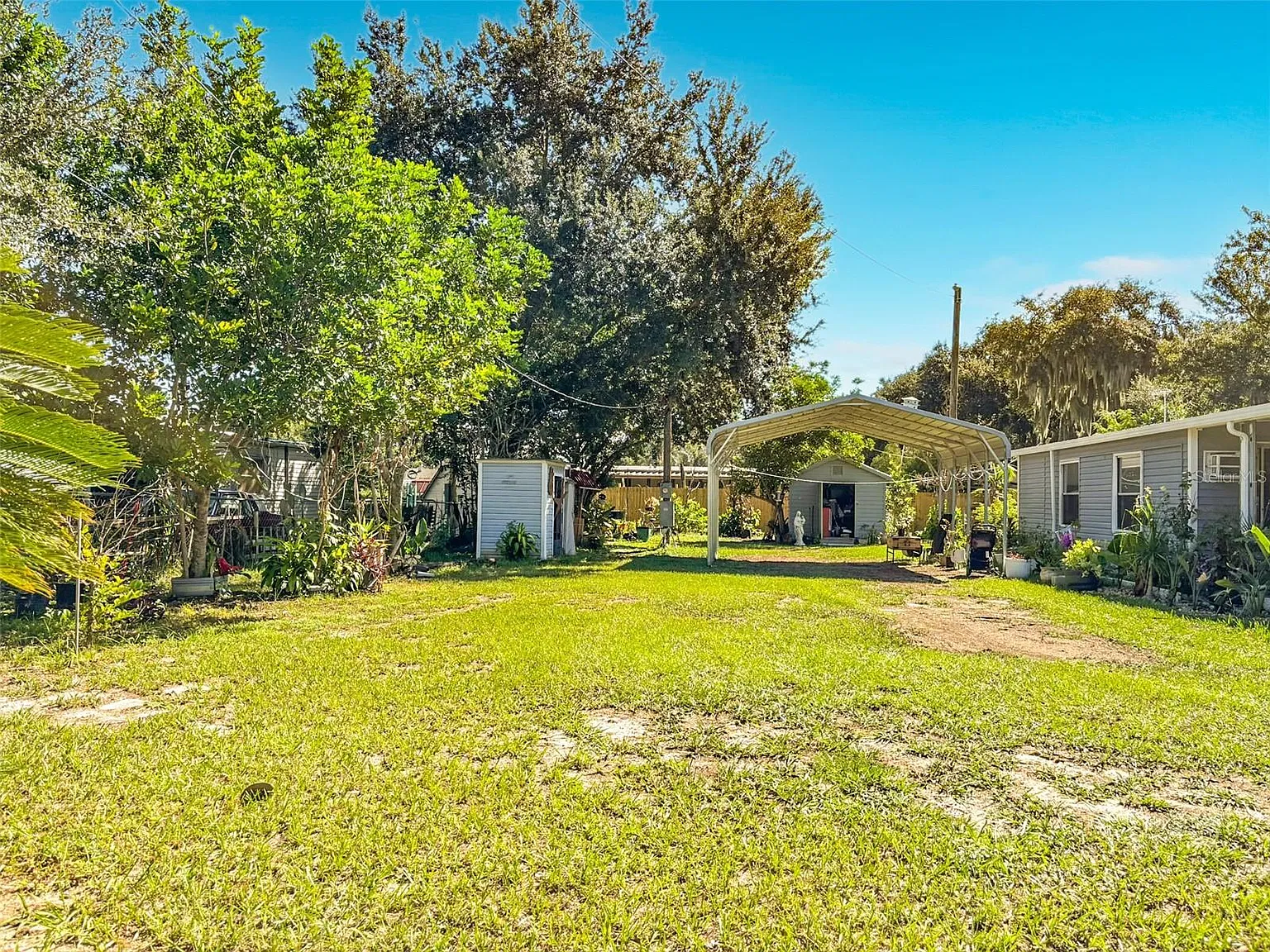 3 bed, 1.5 bath, 672 sqft, $1,600 — Photo 3