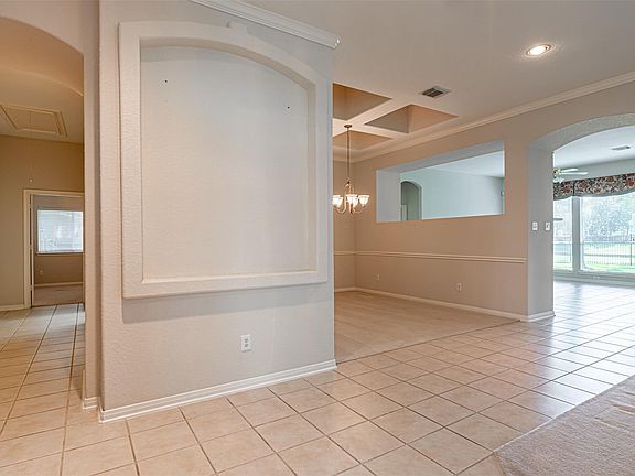 3rd image of 16111 Diamond Rock Dr