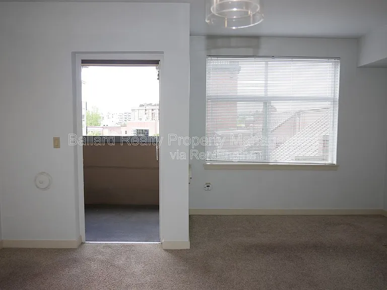 5450 Leary Ave NW #542 — Photo 2