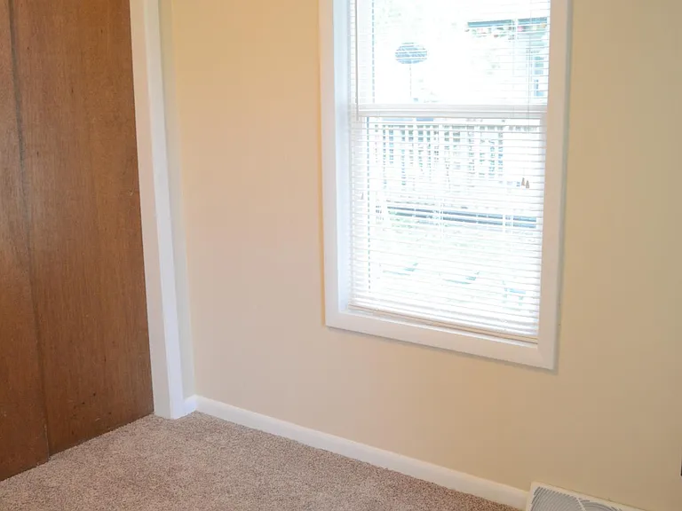 117 E Church St — Photo 11