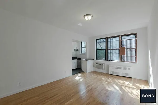 Rented by Bond New York | media 1