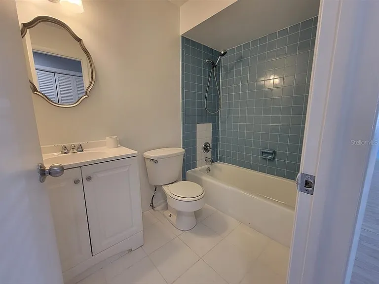 22329 Niagara Ave — Photo 18