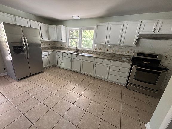 4th image of 3812 Buffaloe Rd