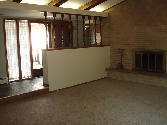 5th image of 7619 W 123rd Pl