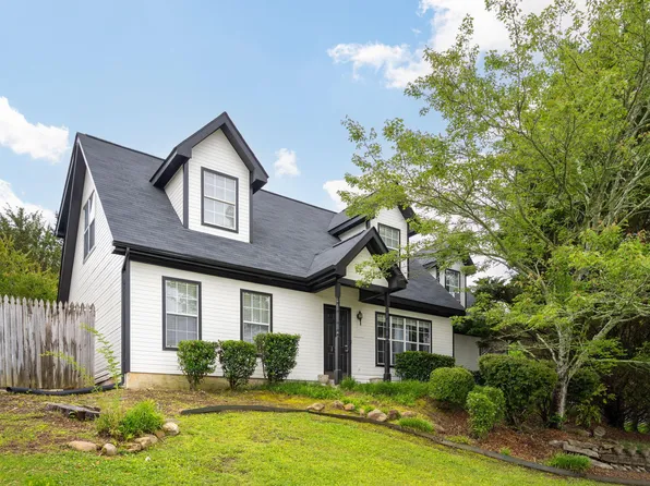 131 Brently Woods Dr, Chattanooga, TN 37421