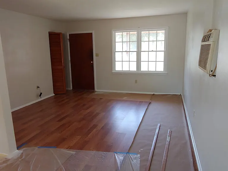 1532 Eleanor St — Photo 5