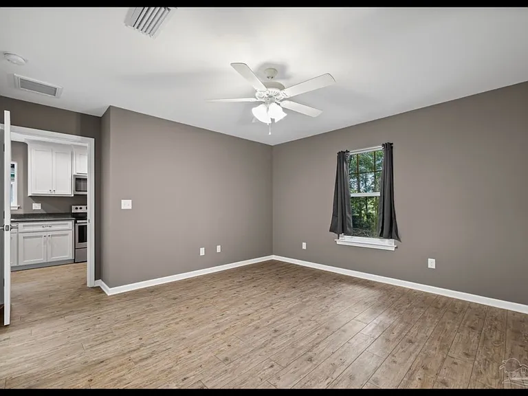 6609 Cedar St — Photo 8