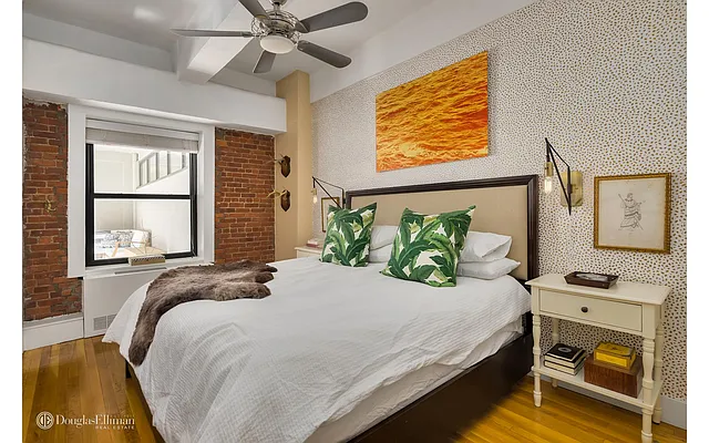 Sold by Douglas Elliman | media 22