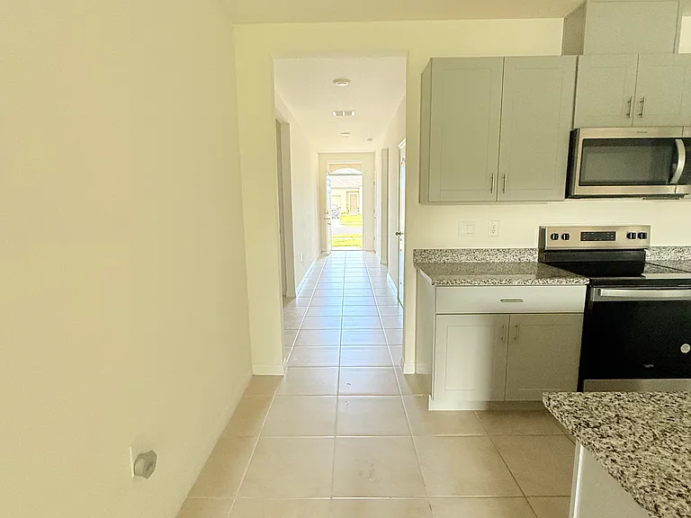 368 Conway Ave — Photo 5
