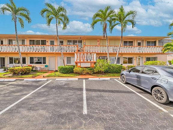 4th image of 1000 SW 11th Avenue #2E
