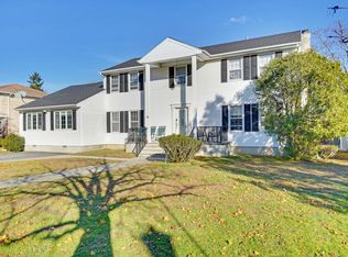 16 Windsor Dr, West Long Branch, NJ